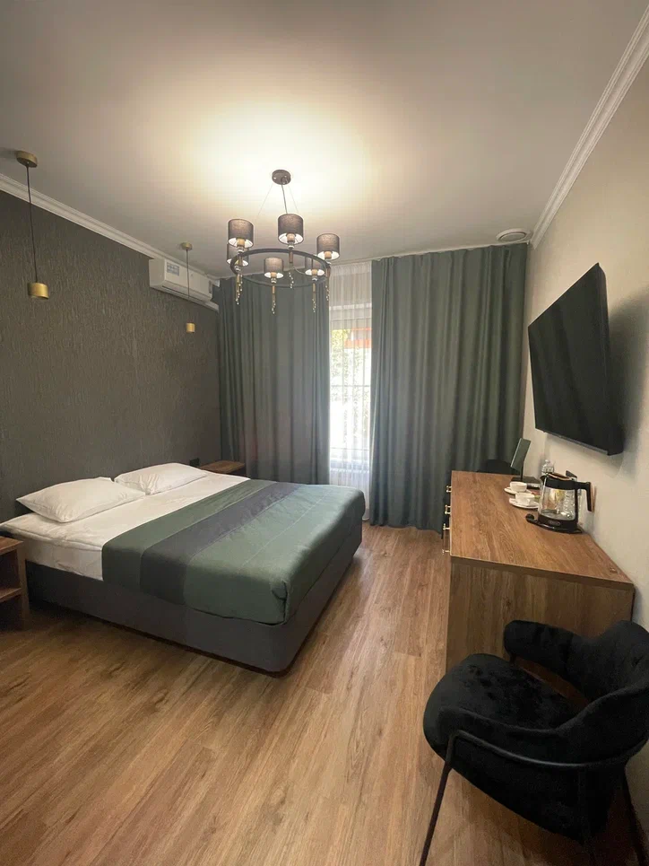 Фото отеля 2