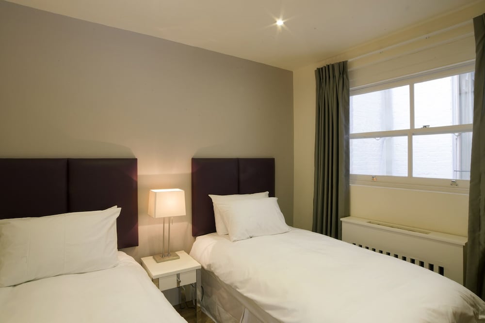 Фото Oxbridge Apartments