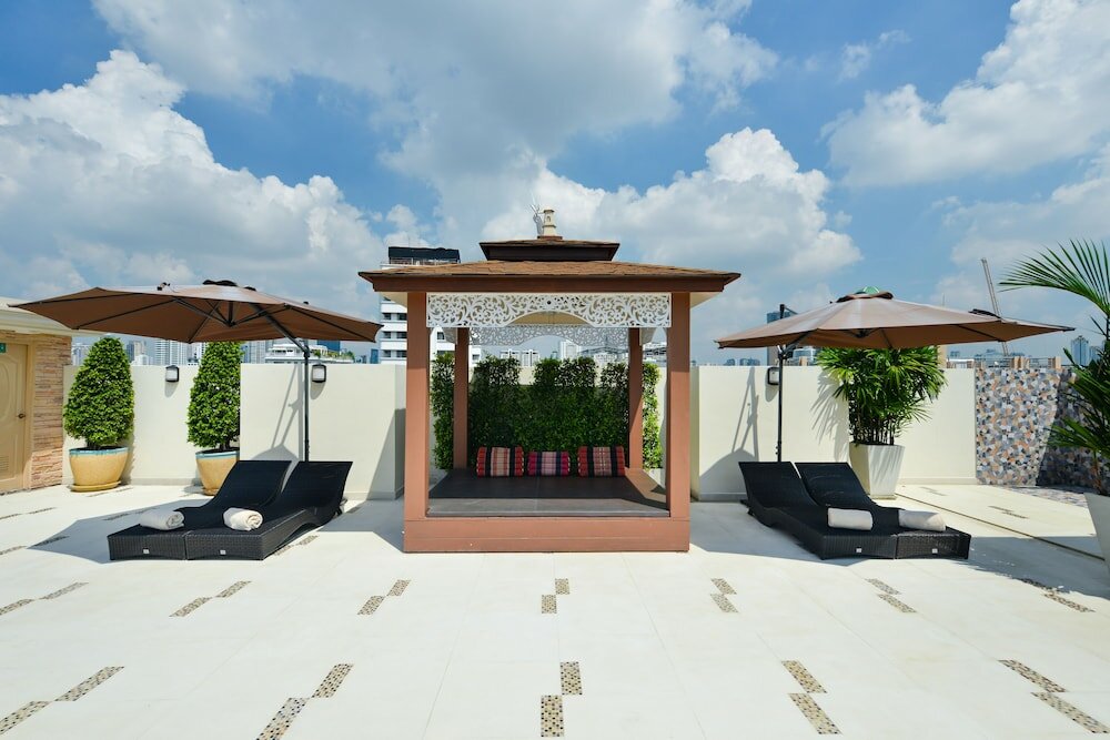 Фото Aspira Hana Executive Apartment Thonglor