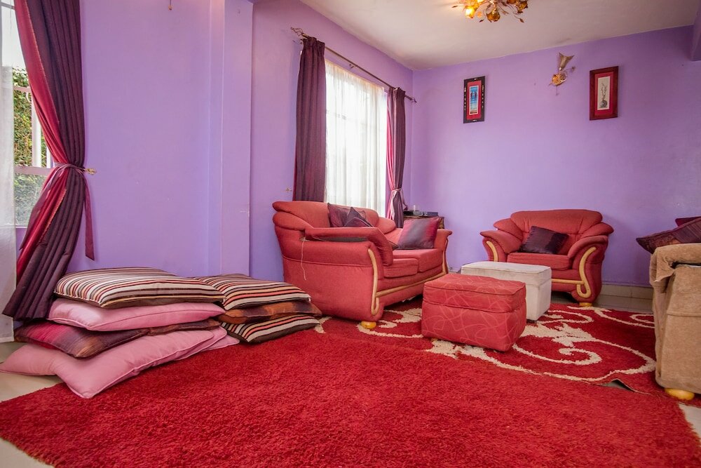 Фото Ivys Inn Guest House