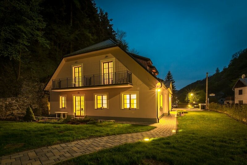Гостиница Apartmány Weissov dom