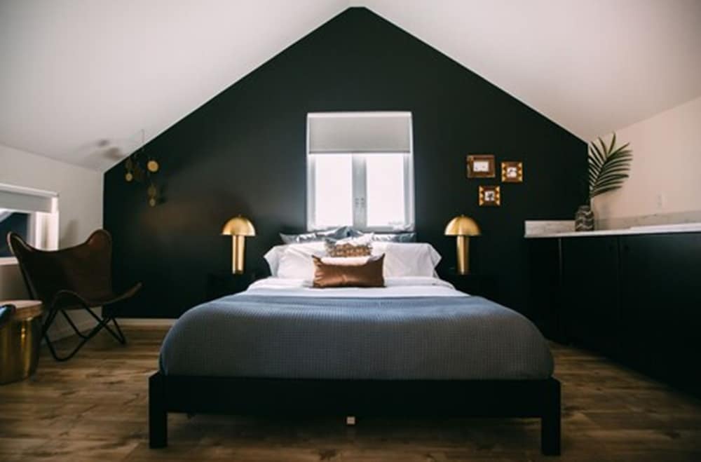 Фото Noon on Sunset Hill