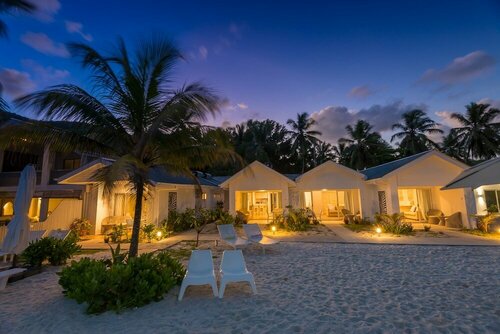 Гостиница Le Nautique Luxury Beachfront Apartments на Сейшельских островах