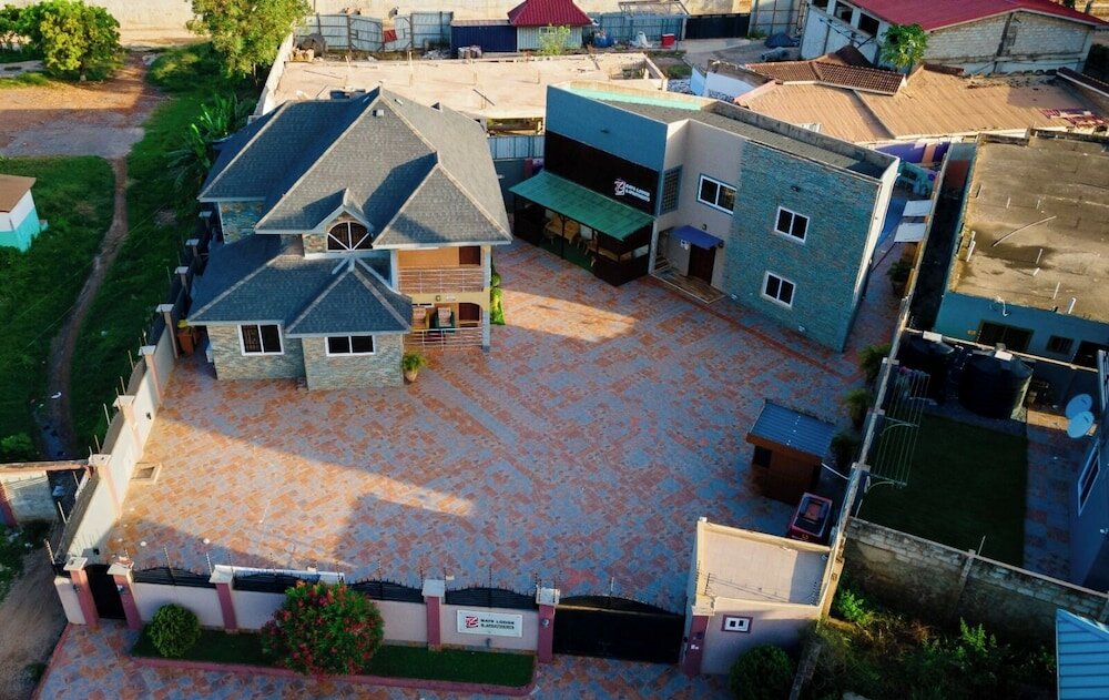 Фото Bays Luxury Lodge