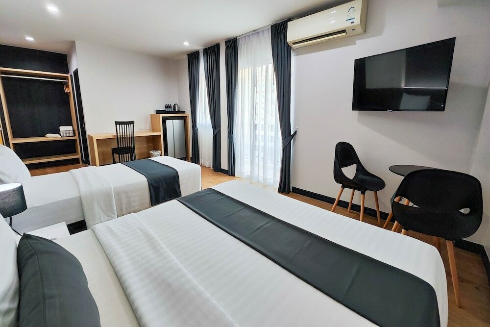 Фото Sea Breeze Residence