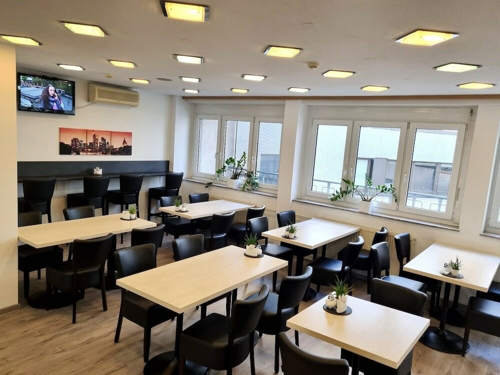 Фото Adler Hotel Frankfurt