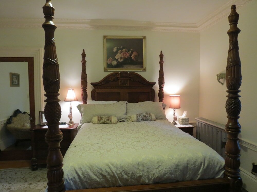 Фото The Silver Fountain Inn