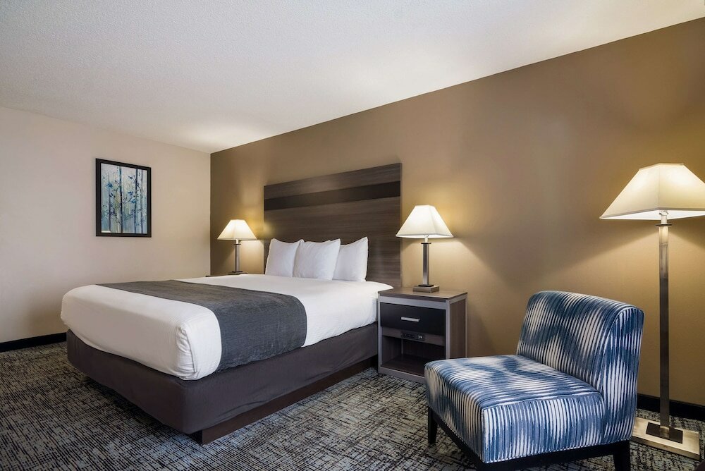 Фото Best Western Smithfield Inn