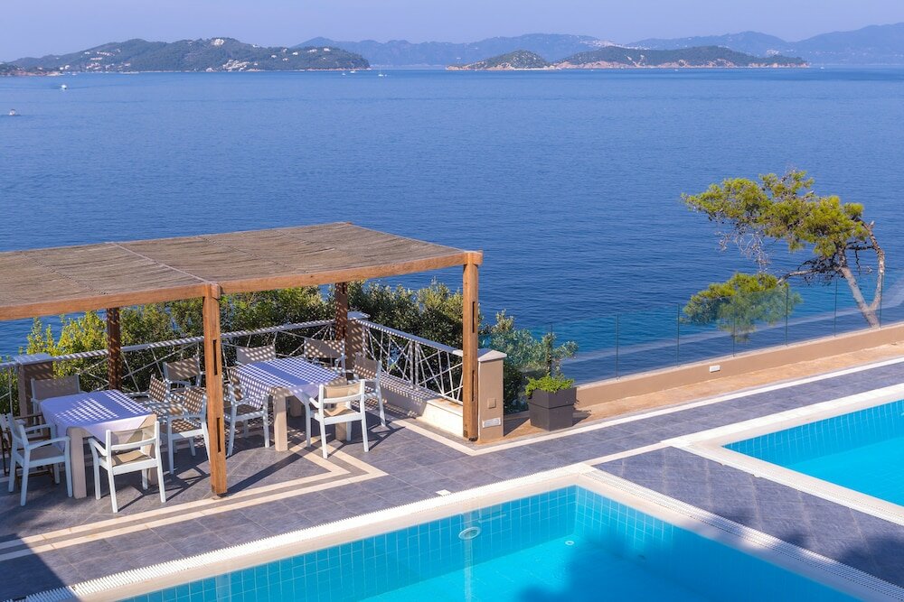 Фото Cape Kanapitsa Hotel & Suites