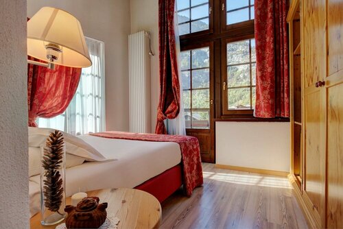 Гостиница iH Hotels Courmayeur Mont Blanc Resort