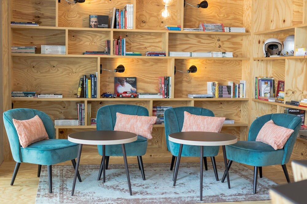 Фото Elferrooms Hotel