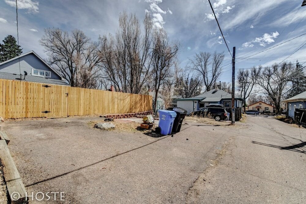 Фото 3br Classic Home Quiet Neighborhooddog Friendly