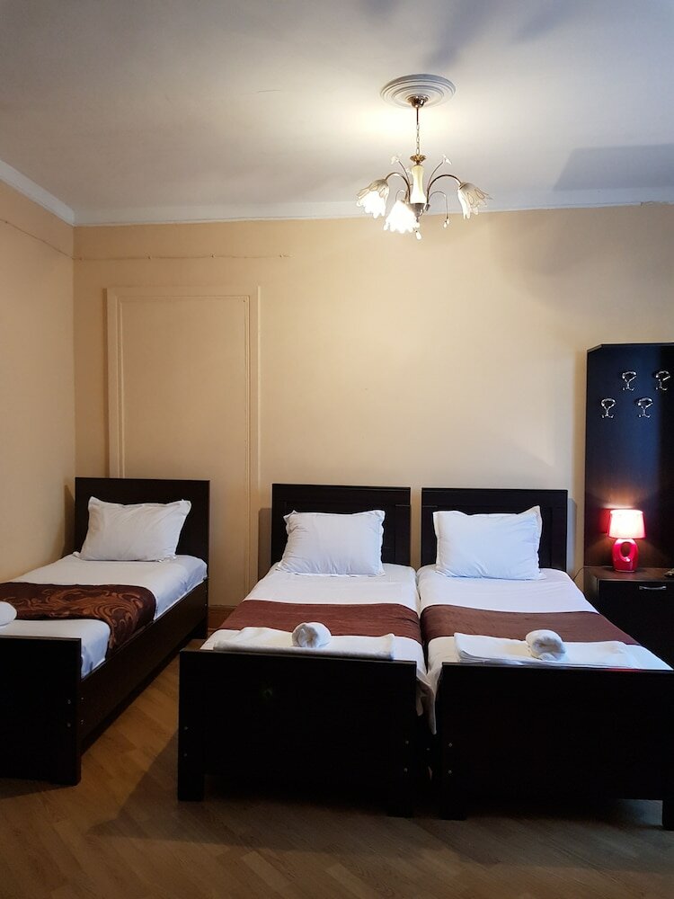 Фото Hotel Mariana