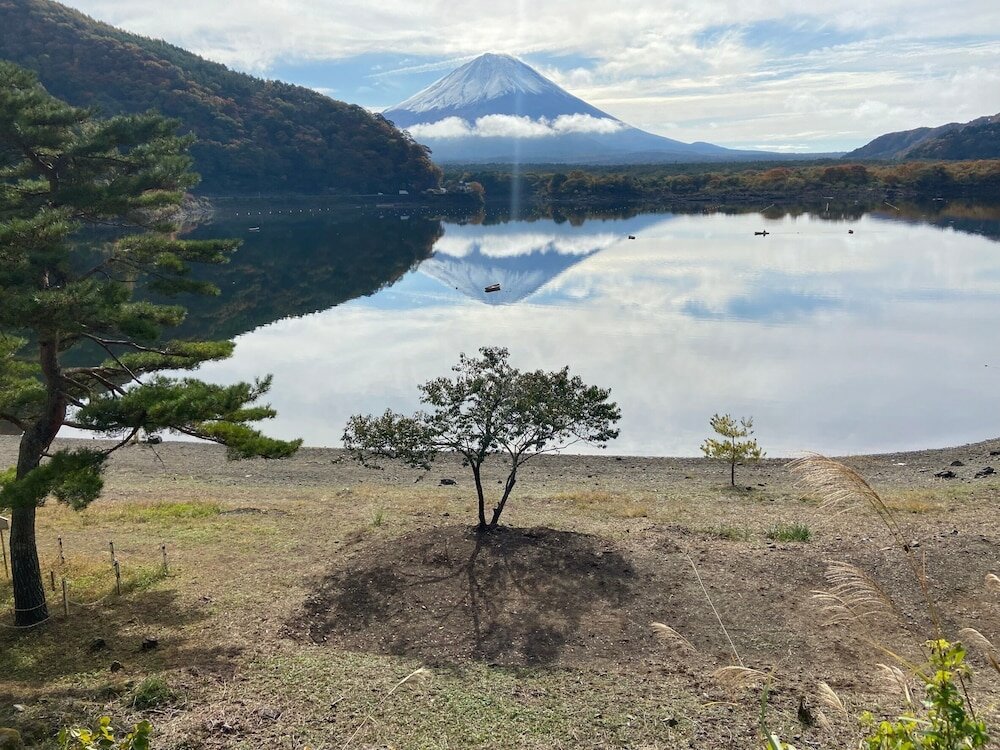 Фото Shoji Lake Hotel