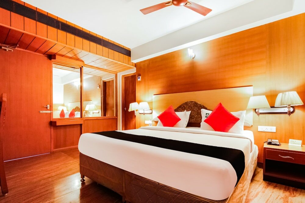 Фото Capital O 61144 Hotel Raj