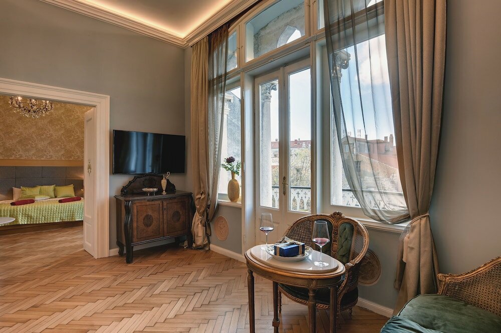 Фото Demartini Palace