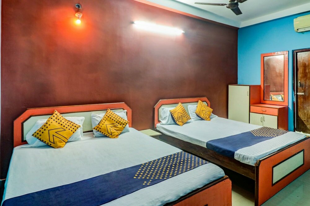 Фото Spot On 49799 New Unique Beach Inn