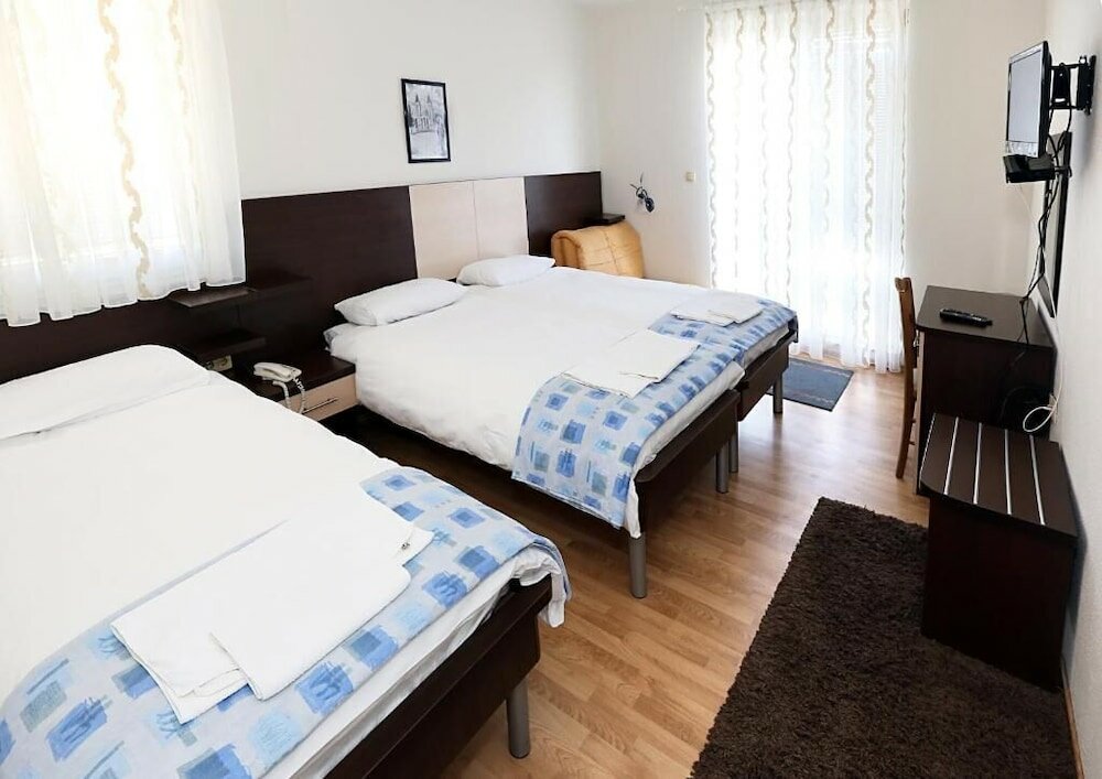 Фото Hotel Globtour Inn