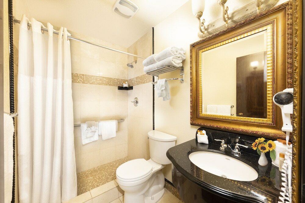 Фото Western Village Inn & Casino