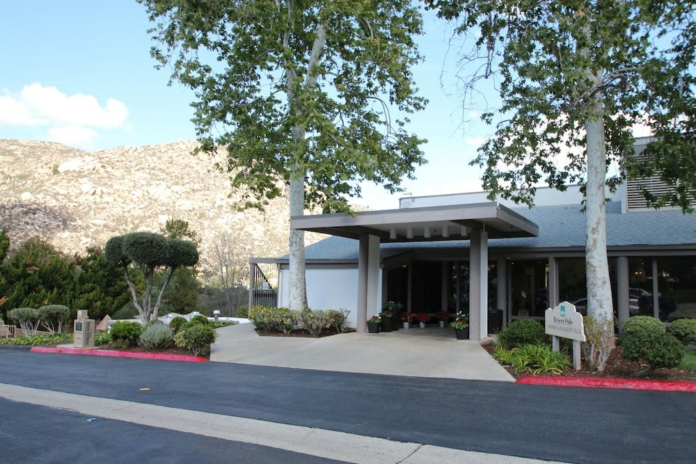 Фото Riviera Oaks Resort