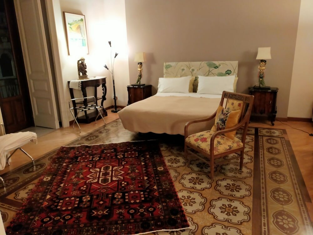 Фото B&b Crociferi Catania