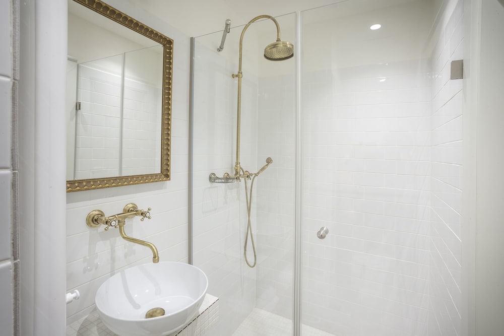 Фото Hotel At the Golden Scissors