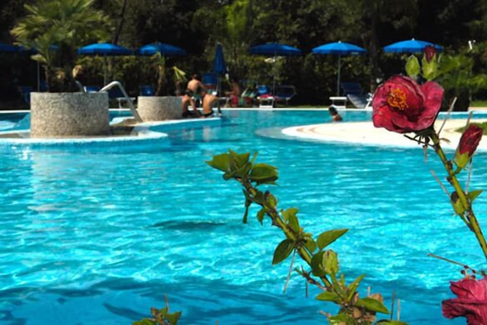 Фото Settebello Village