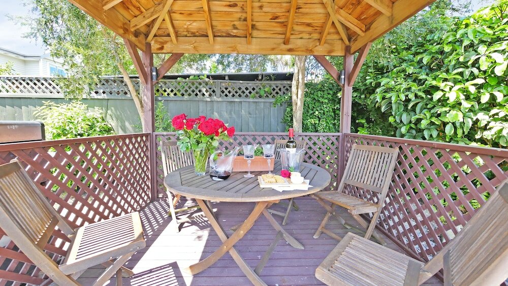 Фото Arthur's Court Motor Lodge