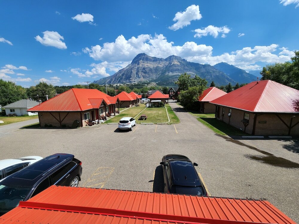 Фото Aspen Village Inn