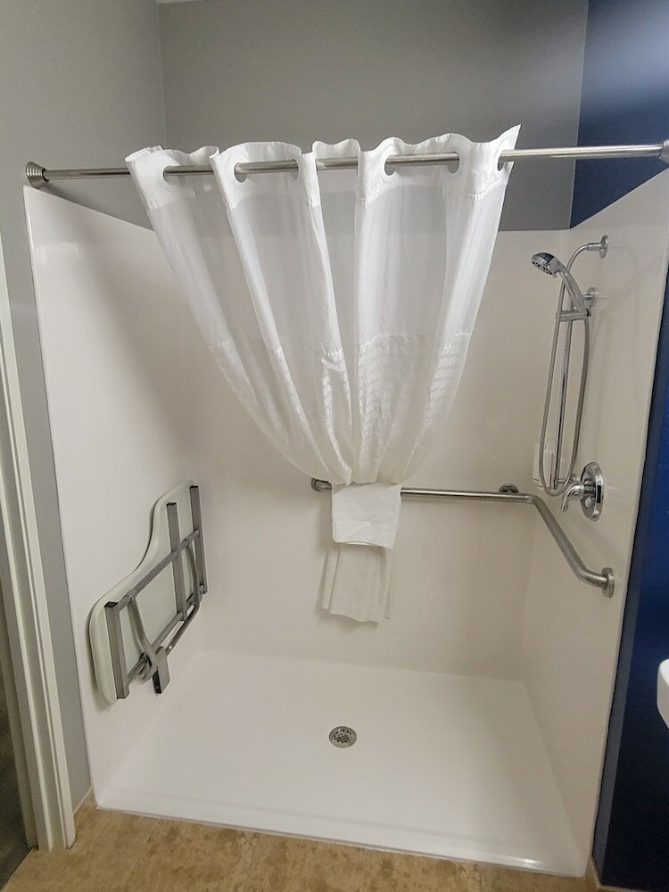 Фото Microtel Inn & Suites by Wyndham Council Bluffs/Omaha