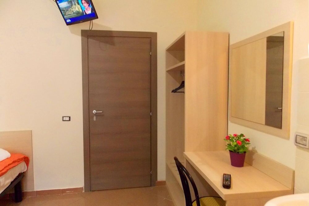 Фото Hotel Midtown