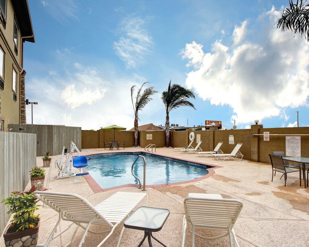 Фото Comfort Inn & Suites Donna near I-2