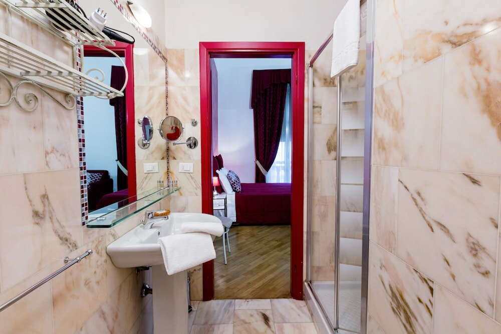 Фото La Locandiera B&b