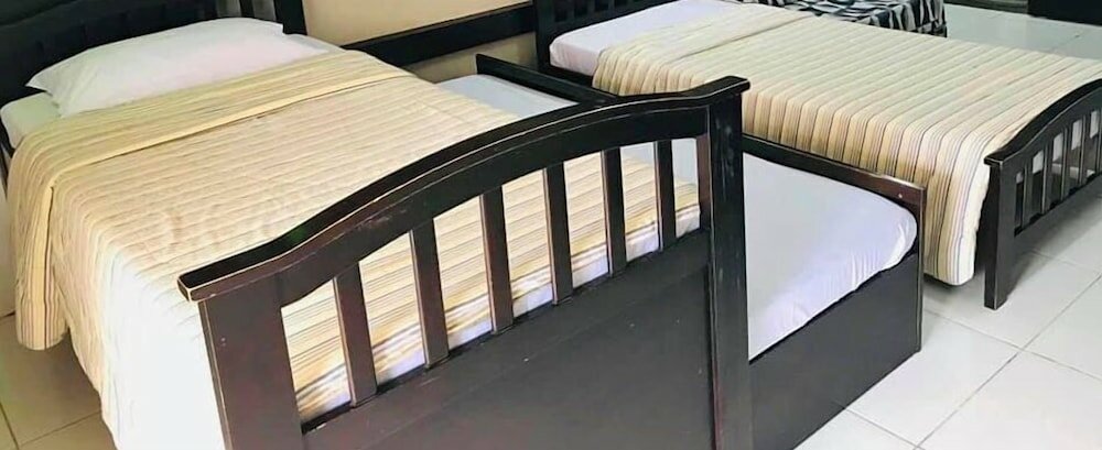 Фото Quezon Premier Hotel Lucena