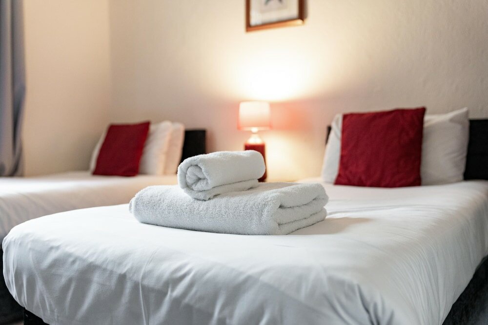 Фото The Royal Hotel Crewe