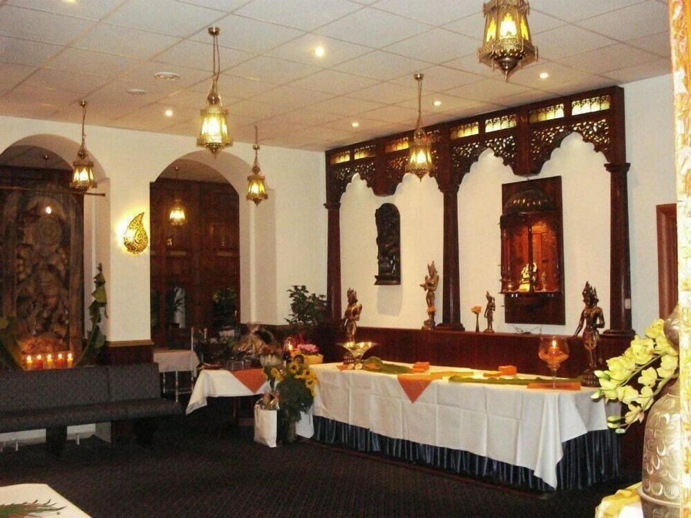 Фото Hotel Starkenburger Hof