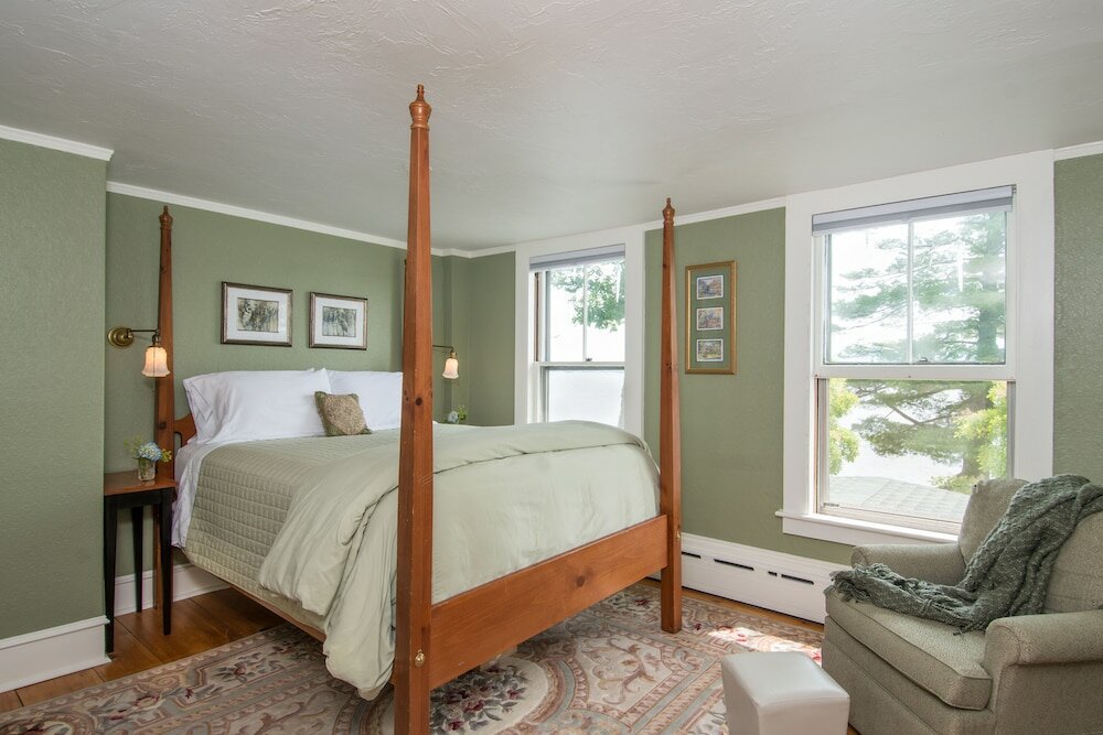 Фото The Lake House at Ferry Point