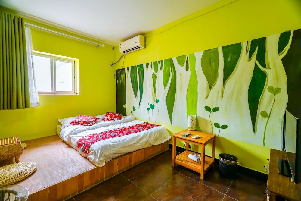 Фото Yijie Holiday Hotel Water GreatWall No. 2