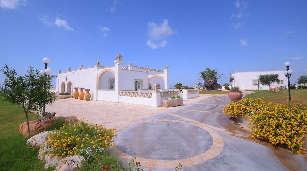 Фото Masseria celidonia resort & relax