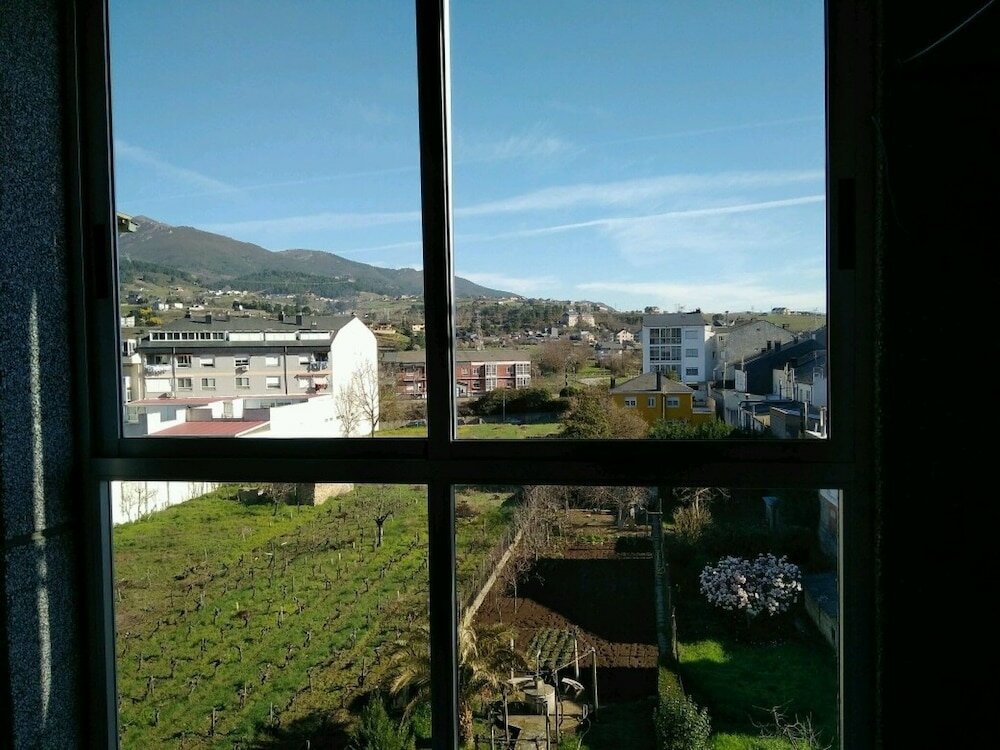 Фото Hostal Mayo