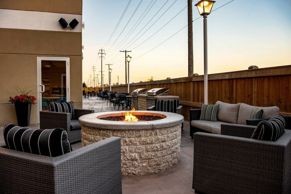 Фото Fairfield Inn & Suites by Marriott Winnipeg