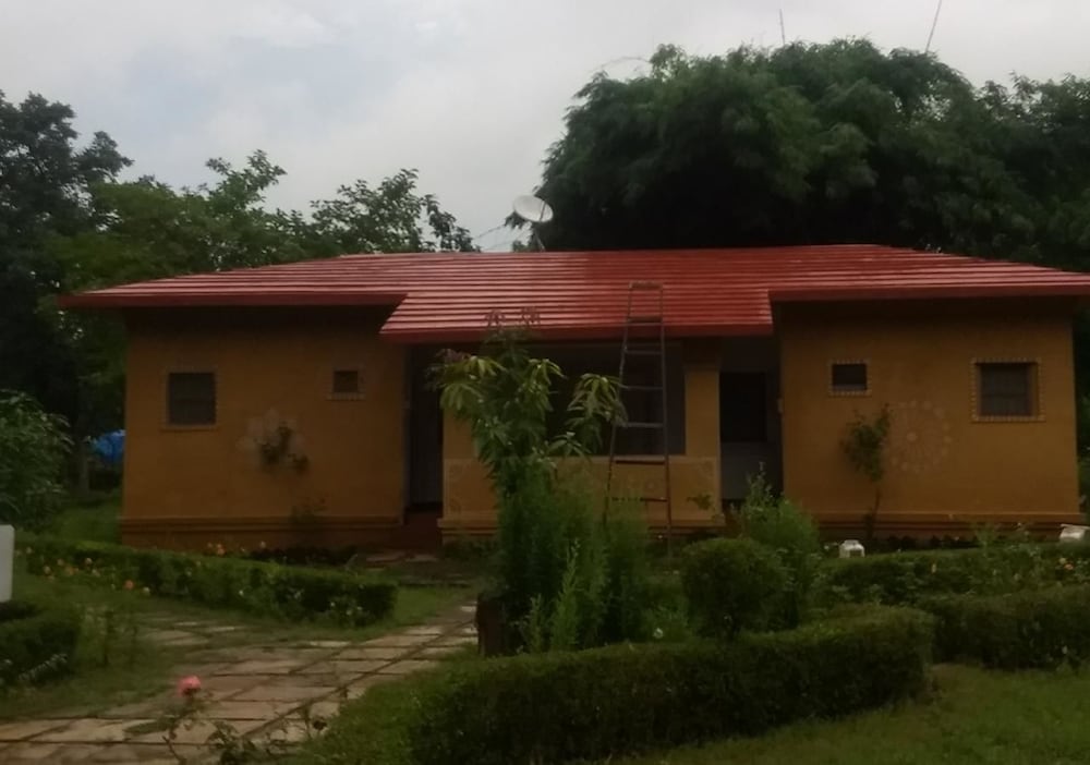 Фото Tourist village Khajuraho