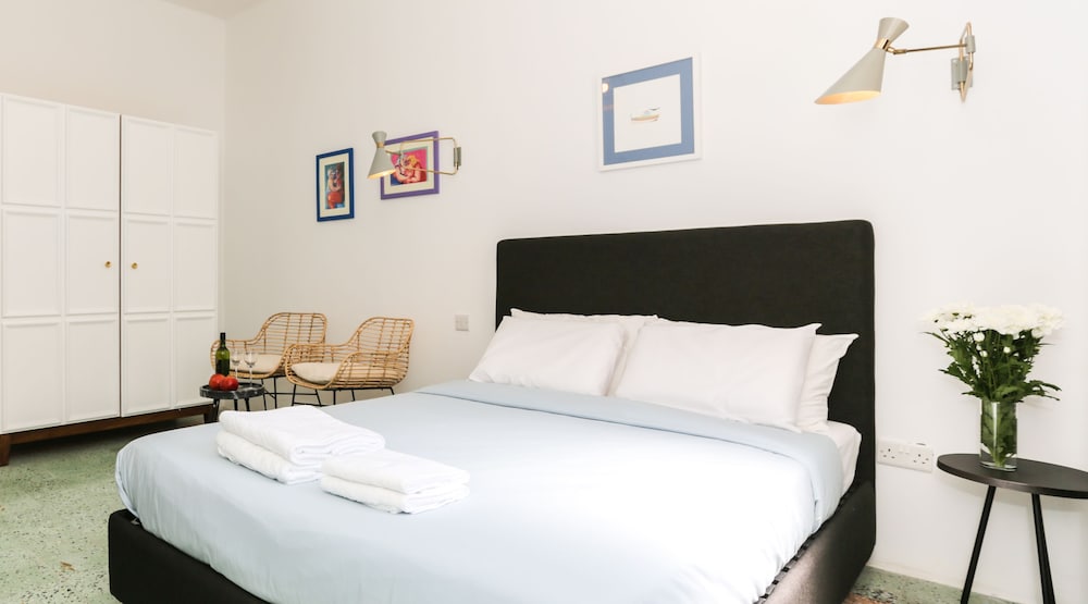 Фото House of Pomegranates