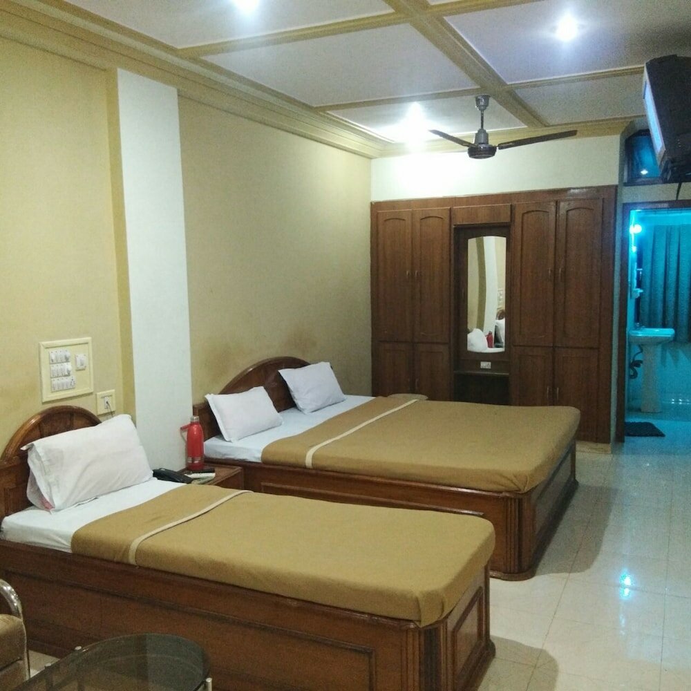 Фото Hiriz Hotel Dollar