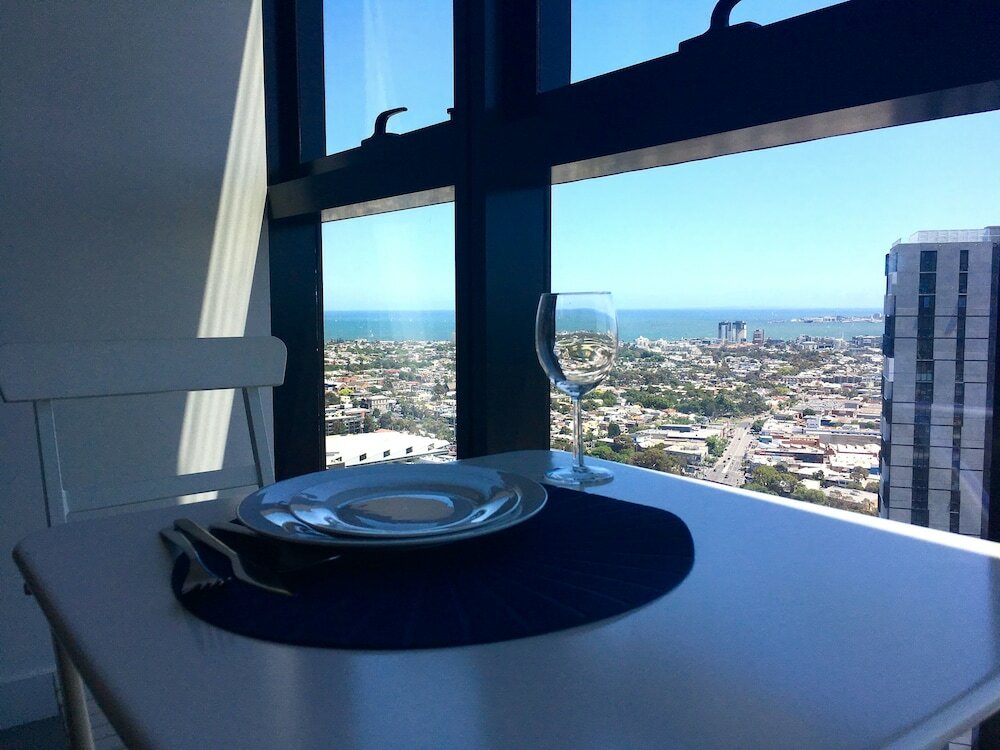 Фото Shadow Play 2Bed Ocean View Apartment