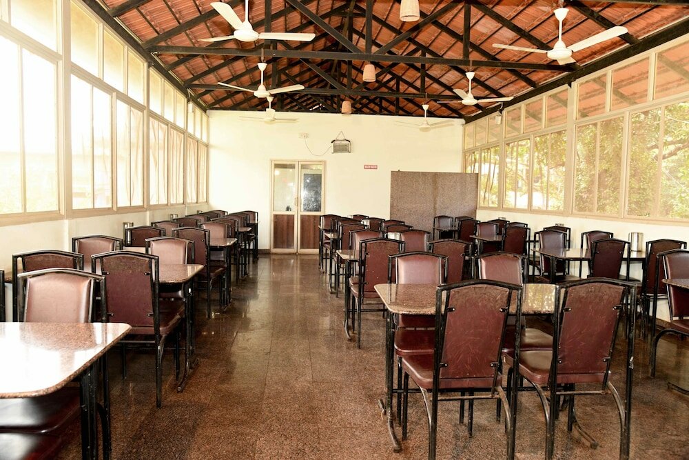 Фото Hotel Kamat Plus