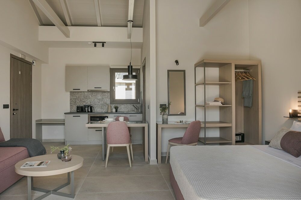 Фото Notos Luxury Studios