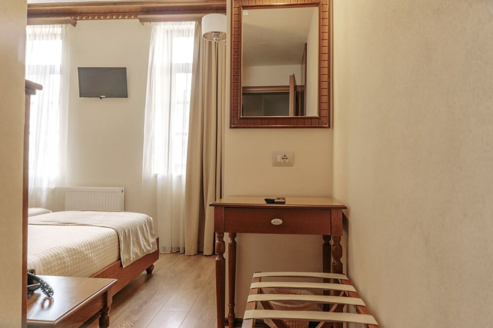 Фото Отель Argjiro