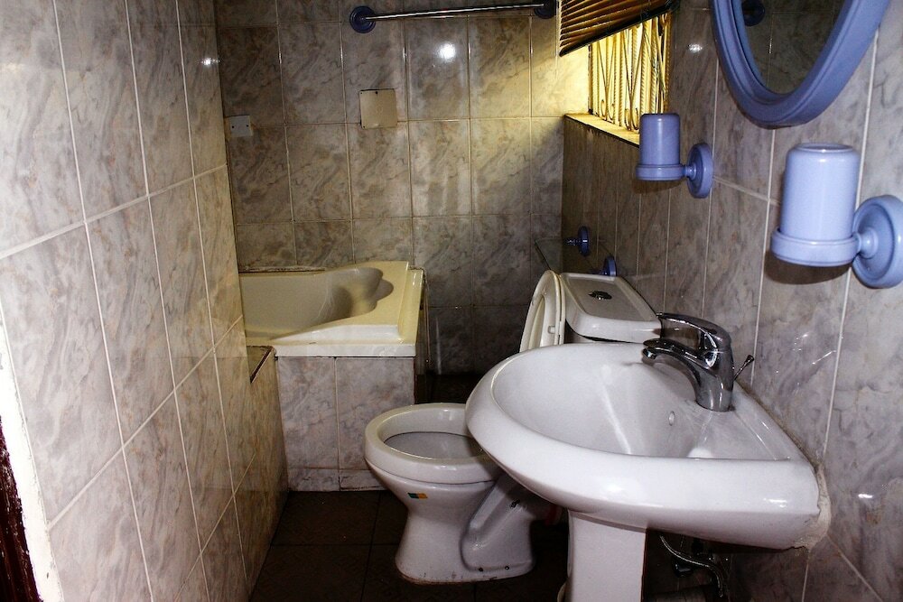 Фото Row Hotel & Suites