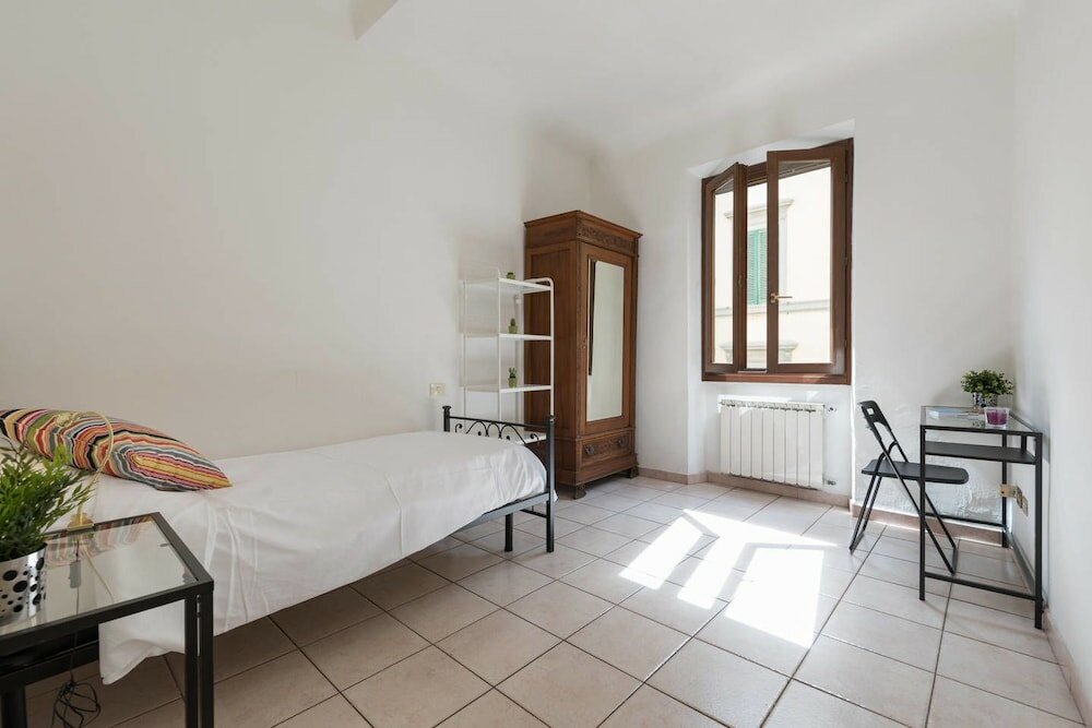 Фото National Left